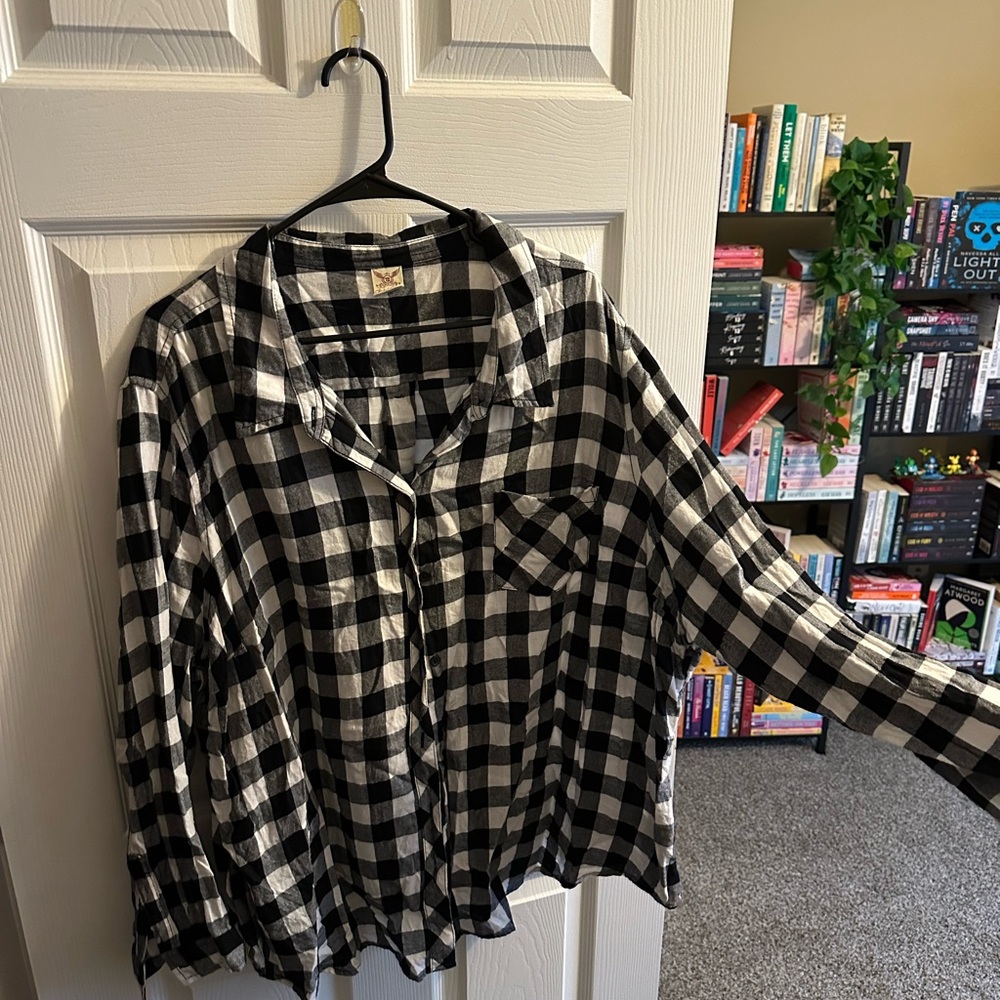 Faded Glory Black and White Plaid Shirt